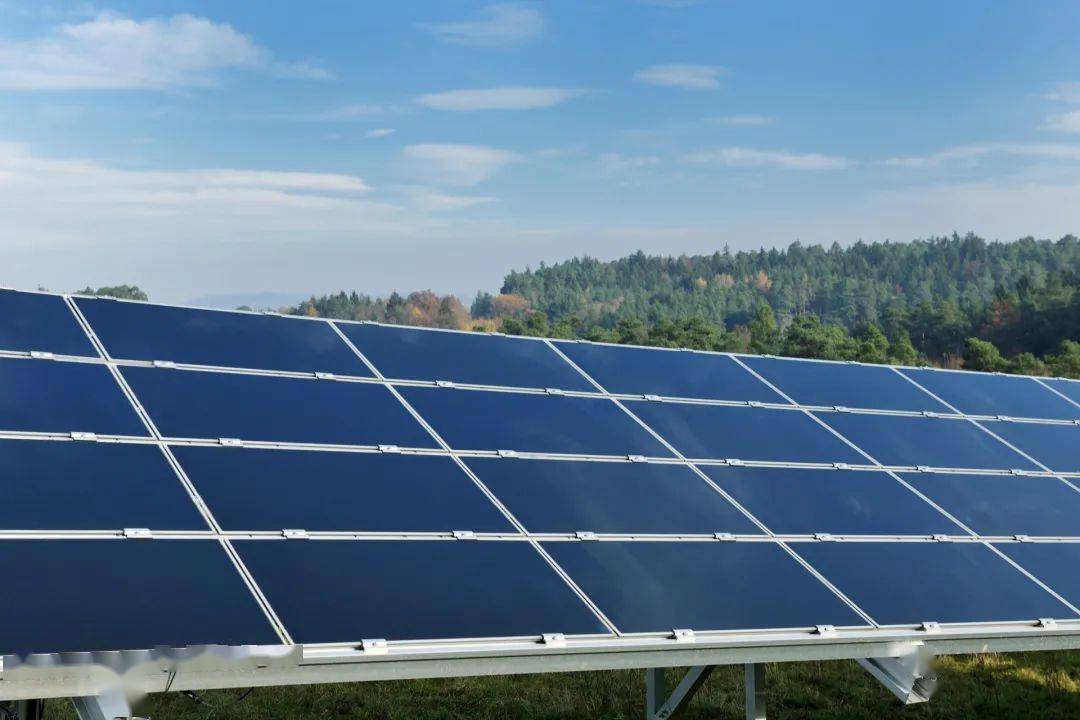 抗紫外线技术如何延长光伏材料的使用寿命