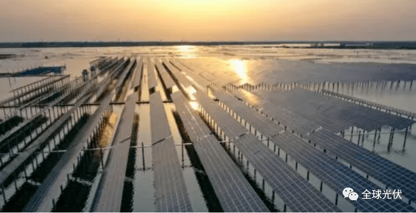 光伏材料如何在高温和高湿度环境中保持稳定性