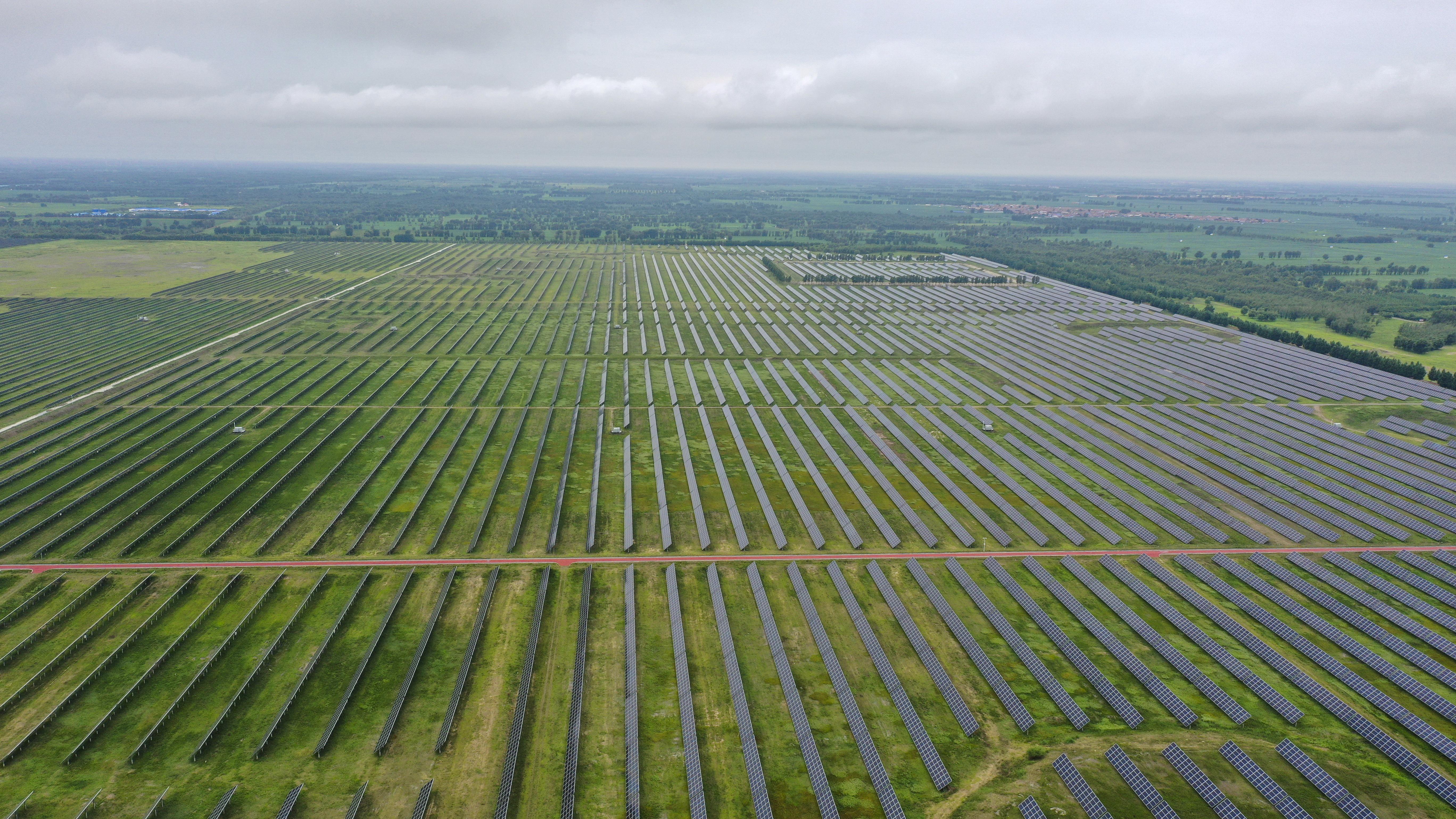 哪些因素影响光伏材料在建筑绿色认证中的应用 哪些因素影响光伏材料在建筑绿色认证中的应用