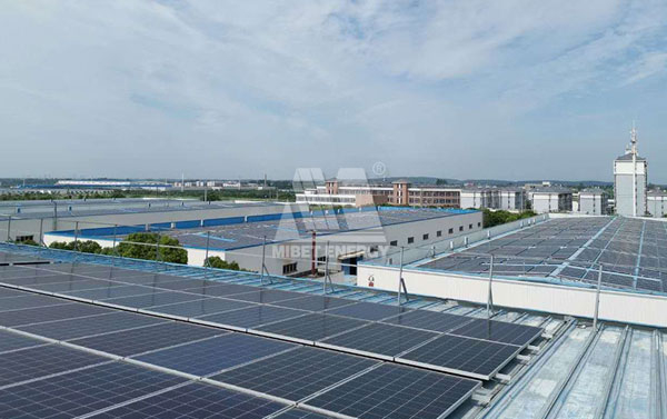 商业建筑中光伏材料如何应对不同气候条件