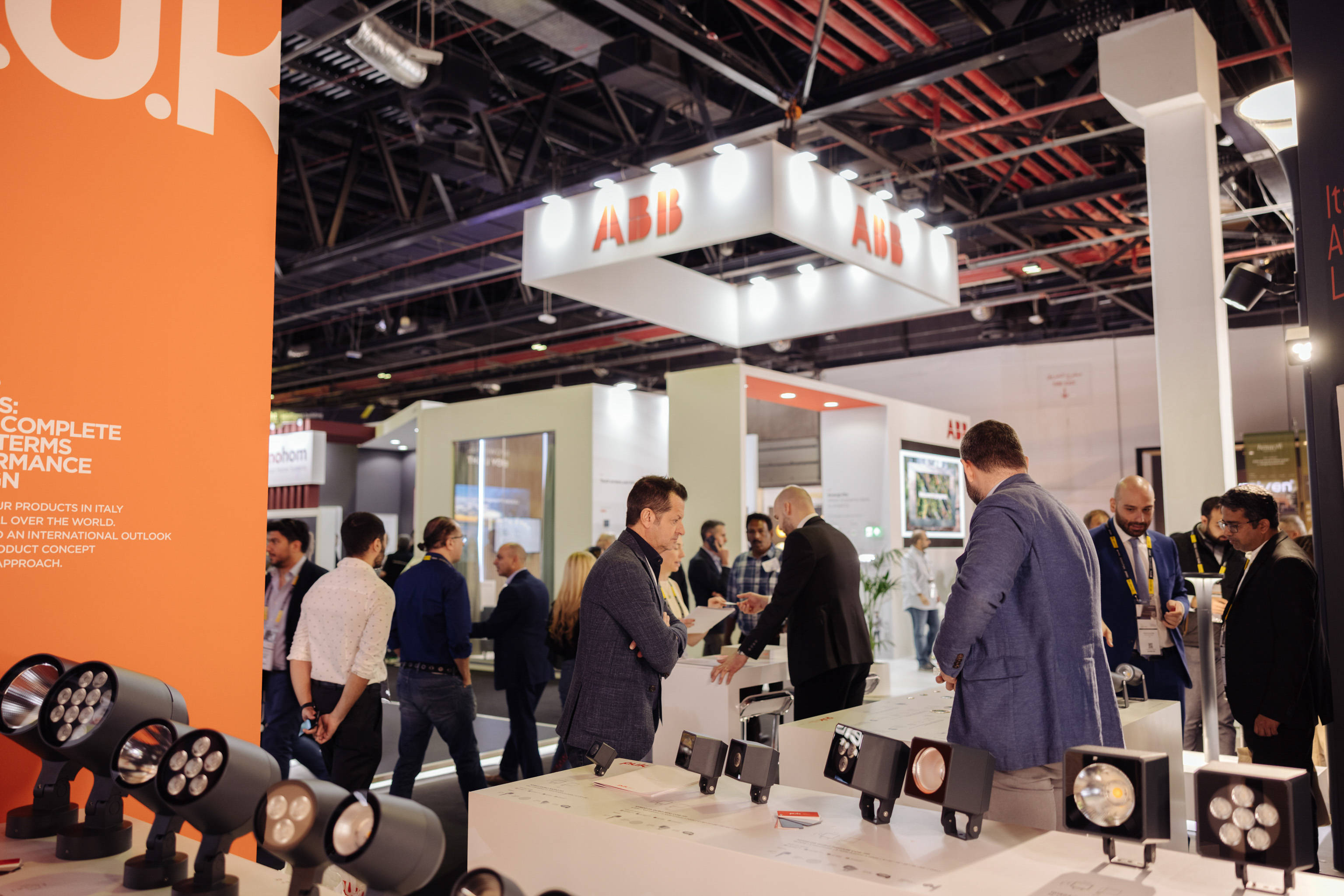 智能家居如何利用光伏技术实现环保理念 智能家居如何利用光伏技术实现环保理念