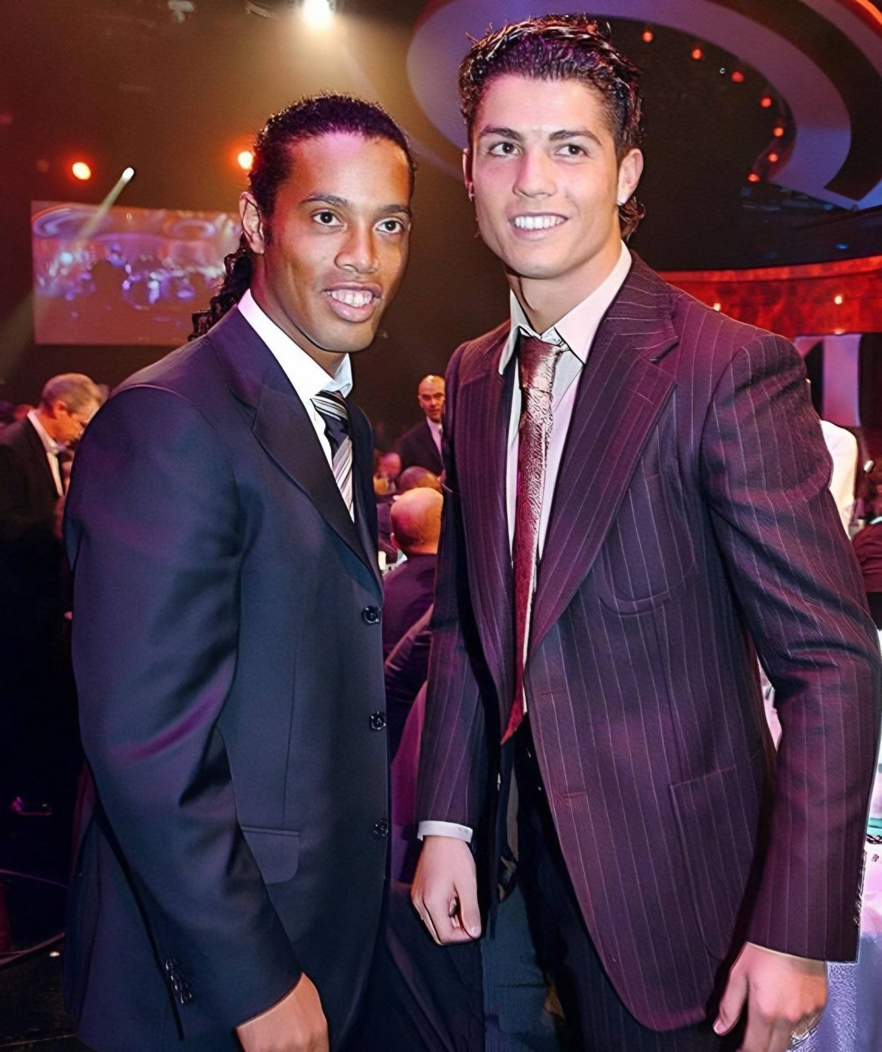 曼联出征巴塞罗那，梅西能否制胜？