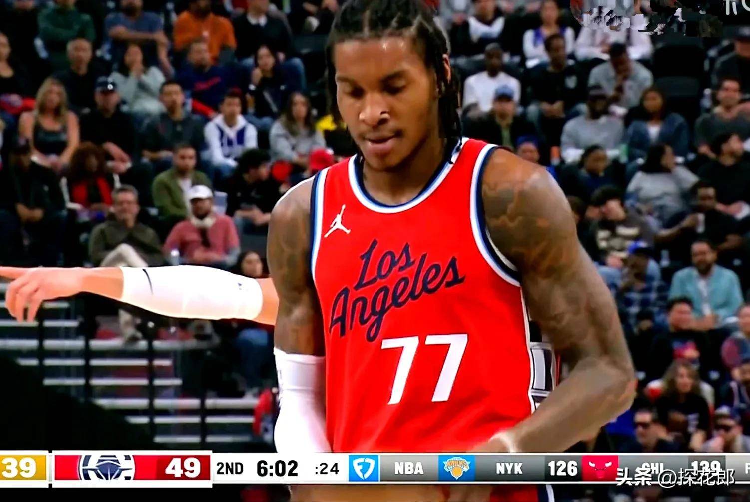 快船后卫受伤，乔治暴扣领衔狂胜