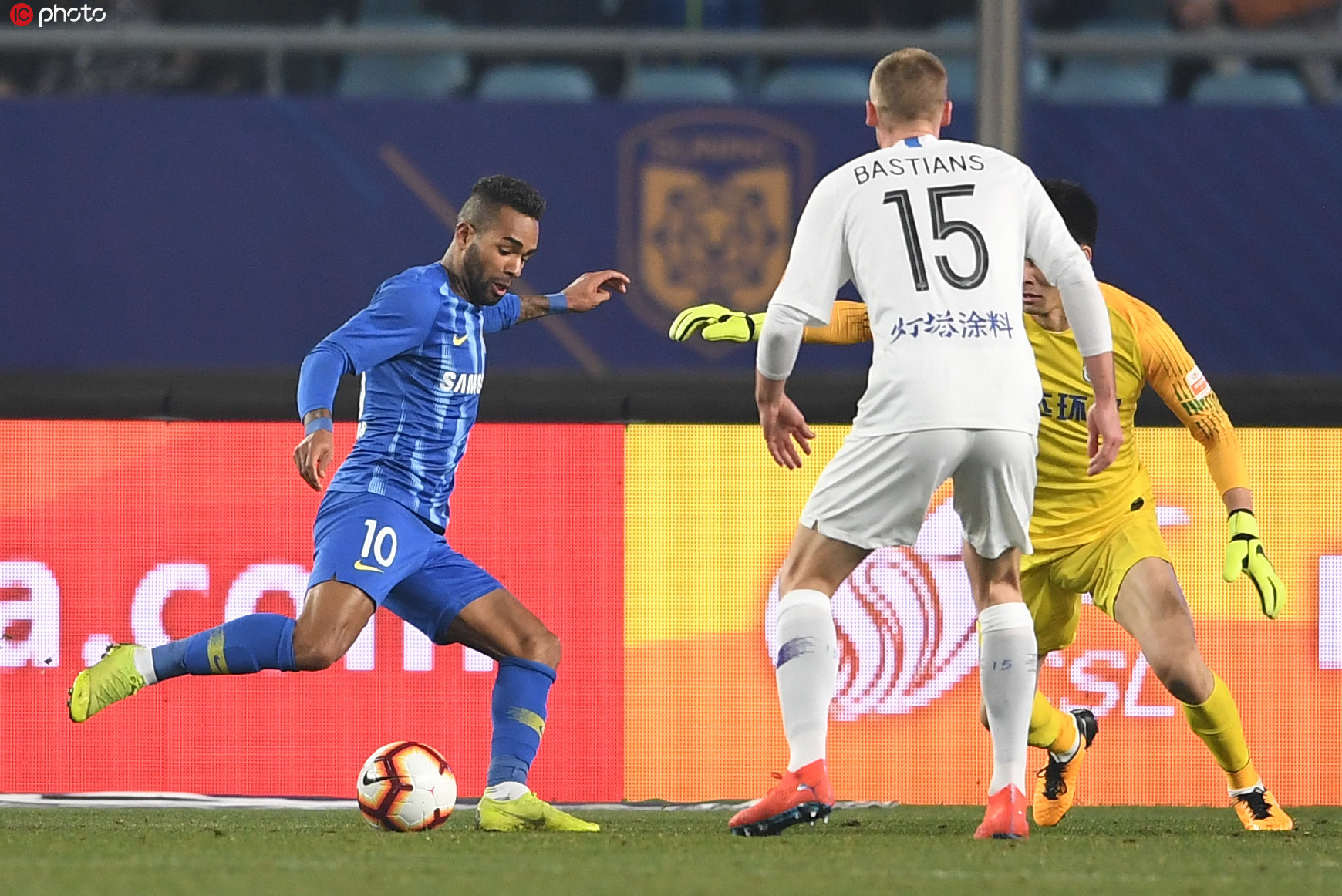 江苏苏宁主场失利,战绩遭遇波动 江苏苏宁主场失利,战绩遭遇波动