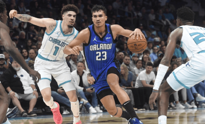 尼姆客场血拼取胜，逆转战胜对手实现壮举