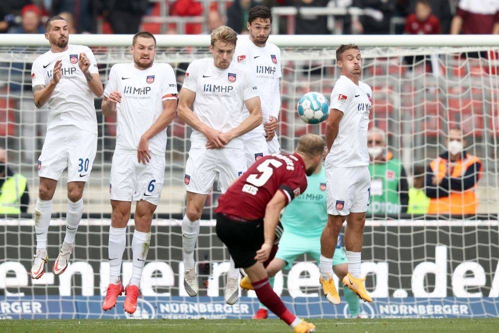 沙尔克主场惨败，冰冷的起步三连败！