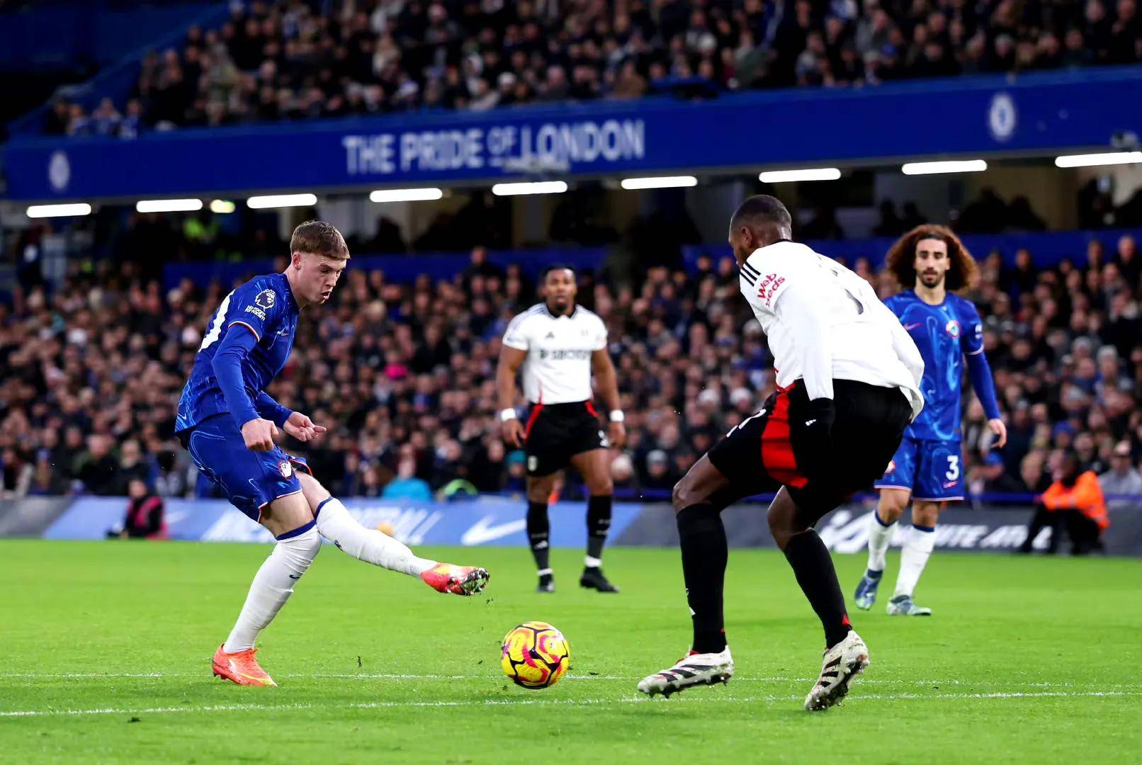 切尔西被赞最大黑马,战胜曼城引热议 切尔西被赞最大黑马,战胜曼城引热议