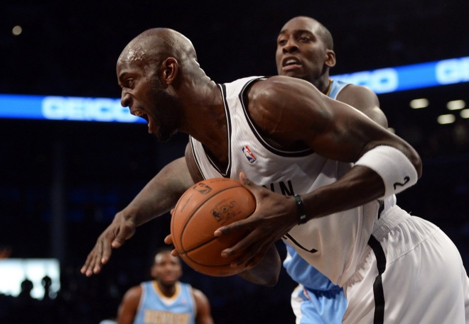 篮网主场逆转掘金保持不败战绩