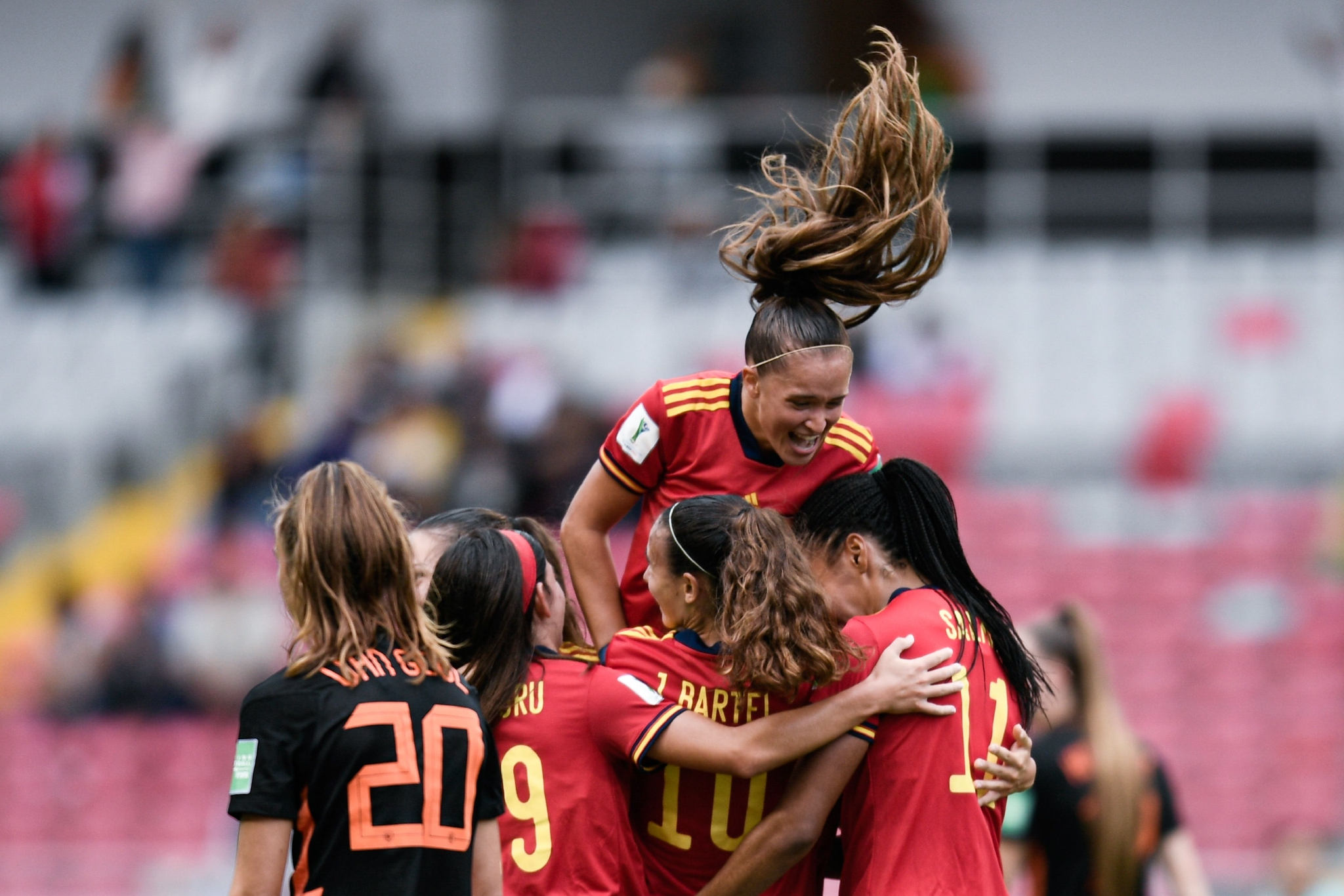 荷兰女足在国际赛事中击败对手 荷兰女足在国际赛事中击败对手