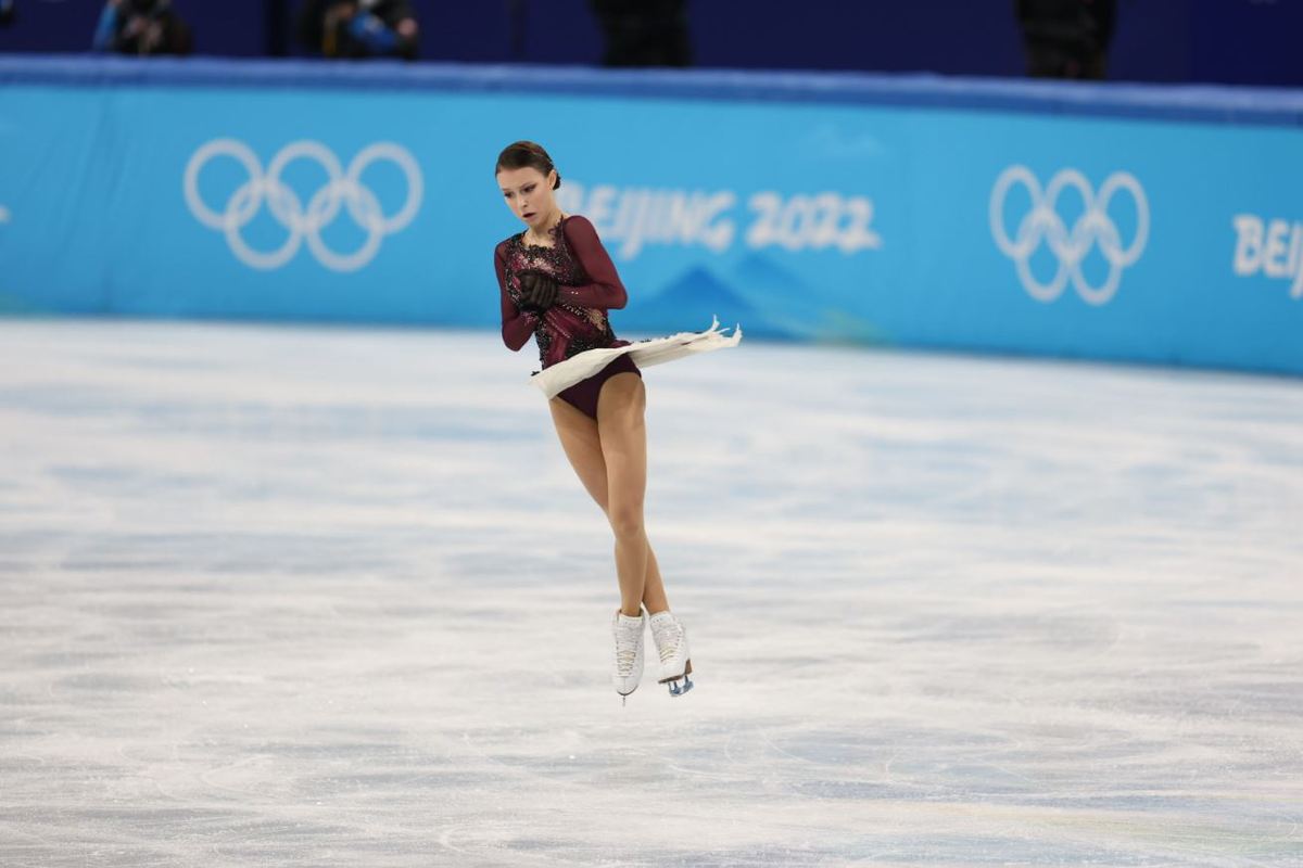 法国轮滑队表现出色,夺得冠军 法国轮滑队表现出色,夺得冠军