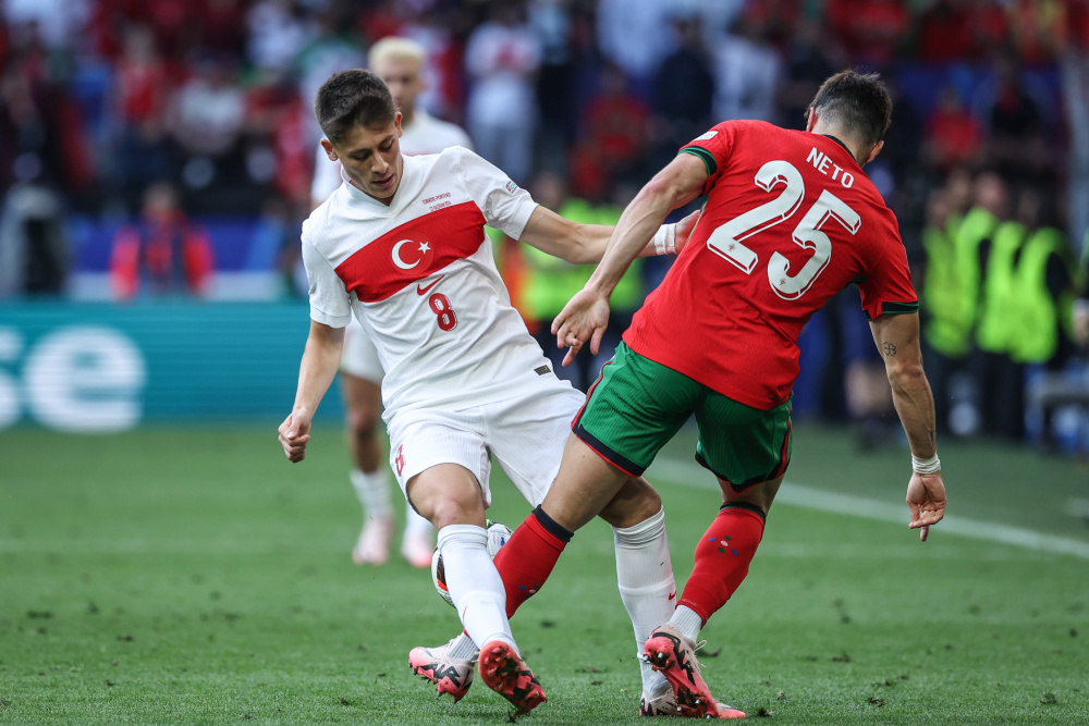 土耳其在欧锦赛预选赛中-逼平冰岛队 土耳其在欧锦赛预选赛中-逼平冰岛队