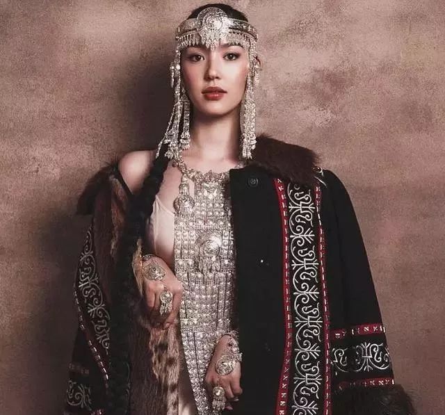 爱沙尼亚选手奋勇争先获得季军