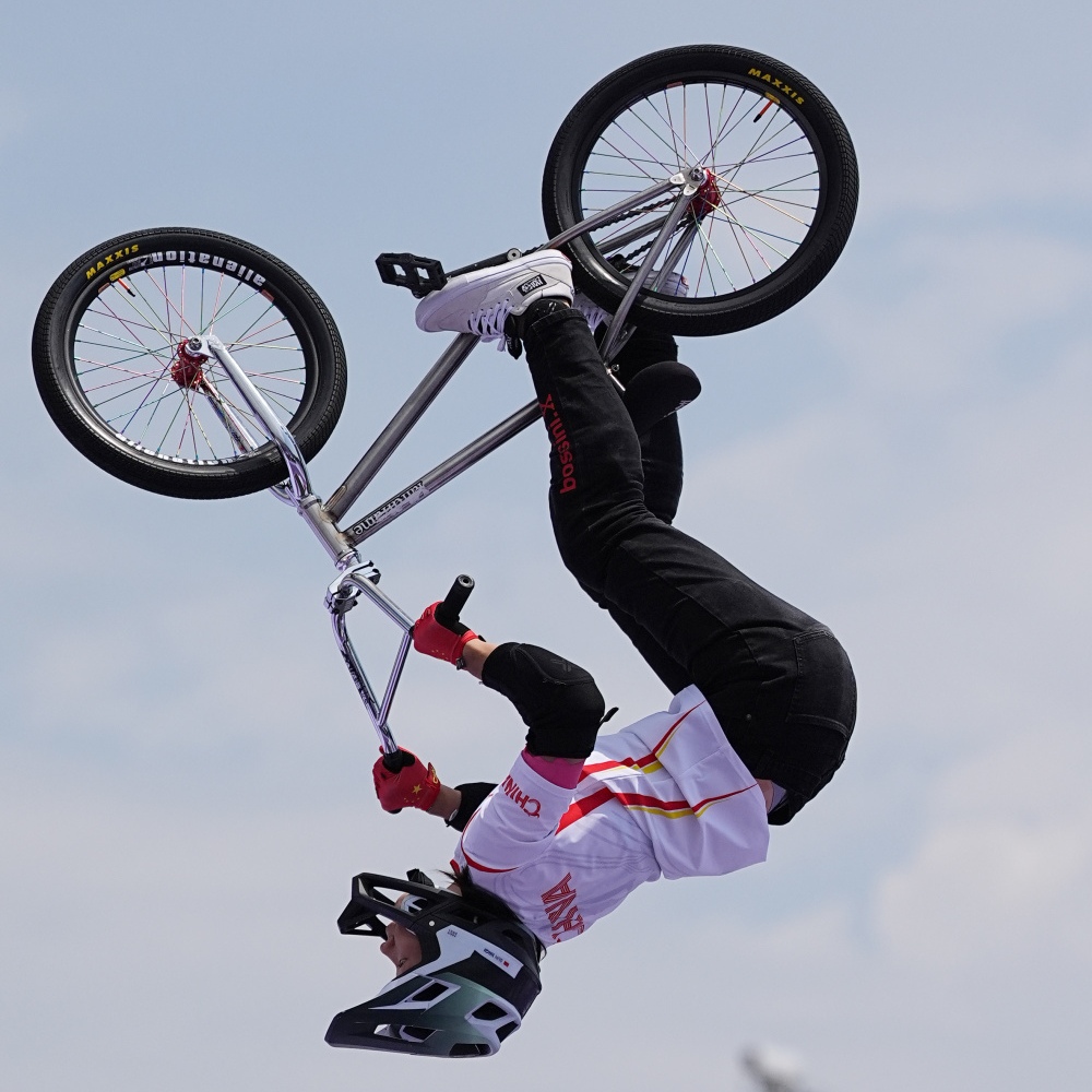 用实力征服观众，彰显运动精神