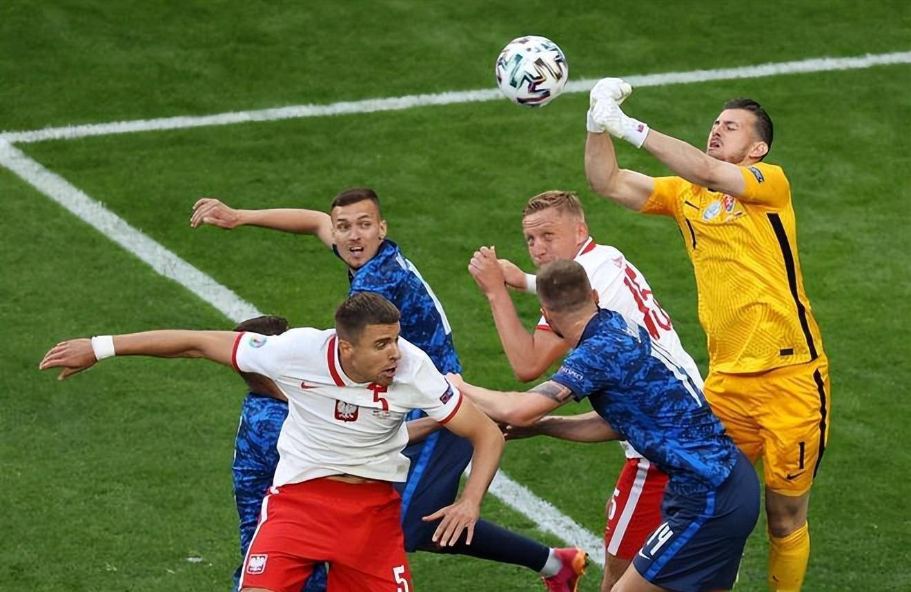 惊心动魄的一幕!欧洲杯预赛比赛精彩纷呈 惊心动魄的一幕!欧洲杯预赛比赛精彩纷呈