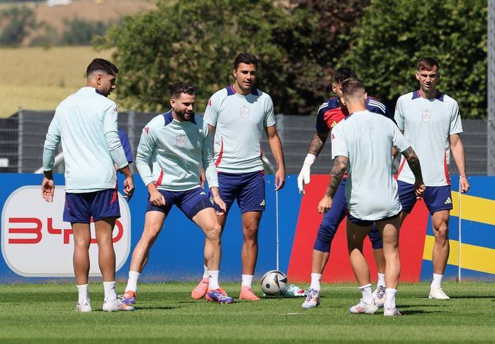 欧国联比赛即将进入关键阶段，各队实力对比将尤为重要