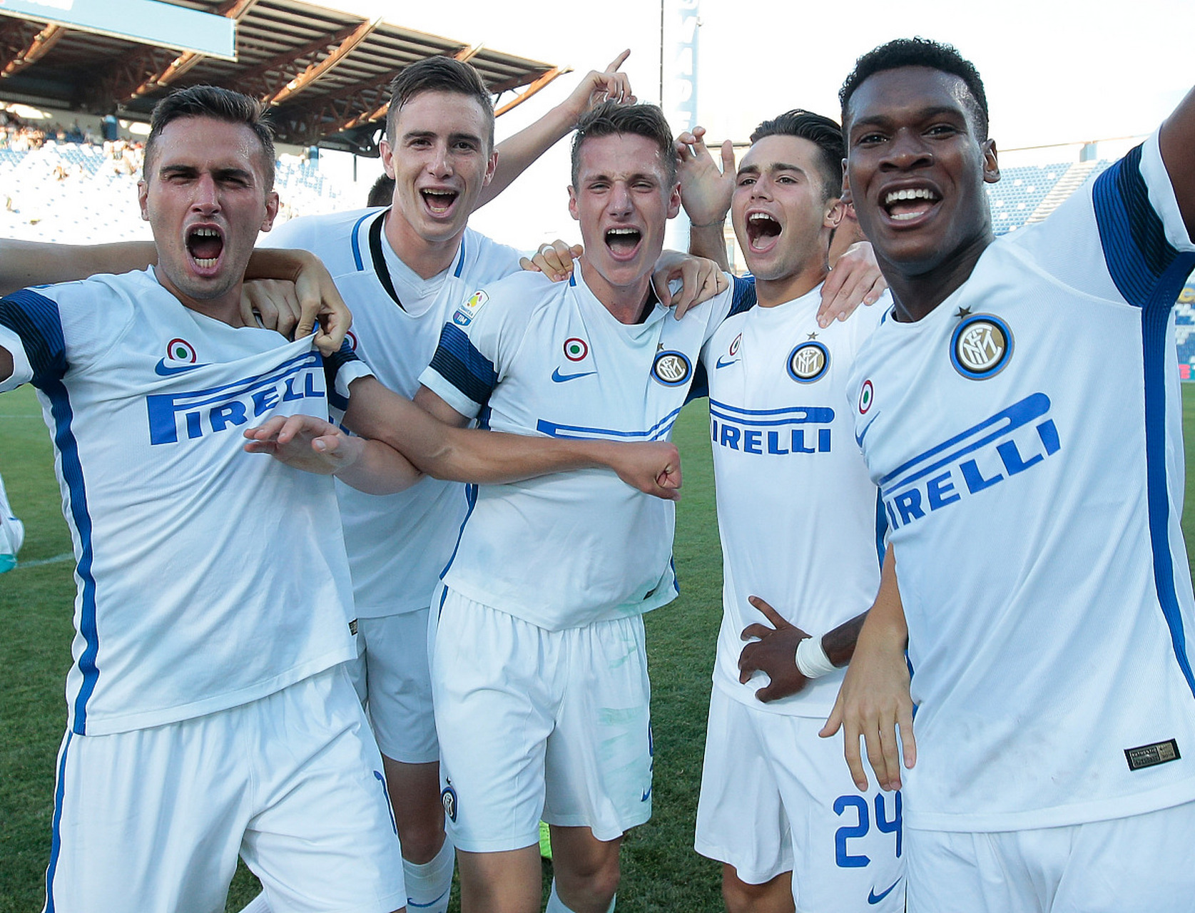 罗马尼亚国家队在欧洲资格赛中取得成功